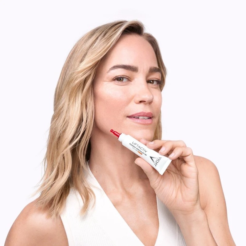 Vichy Liftactiv Pigment Specialist B3 Contorno Occhi con SPF50+ Vichy Liftactiv Pigment Specialist B3 Contorno Occhi con SPF50+
